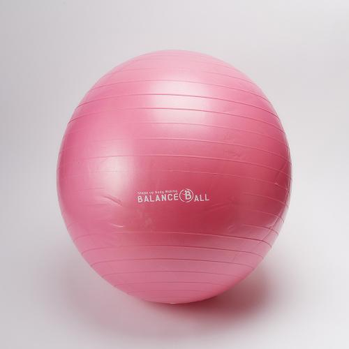 バランスボール(ピンク)の写真