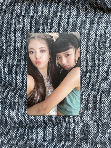 【公式】トレカ itzy ユナ&リアの写真