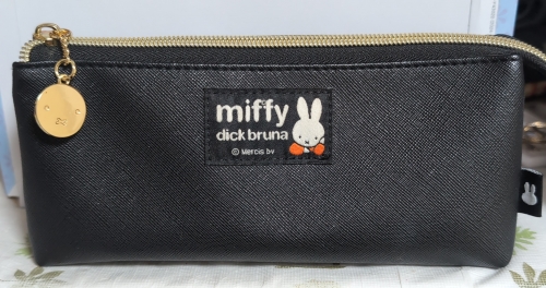 miffy　3ポケットペンケースの写真